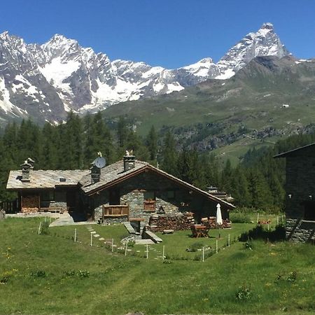 Chalet Gorret Cheneil Villa Valtournenche Exterior photo