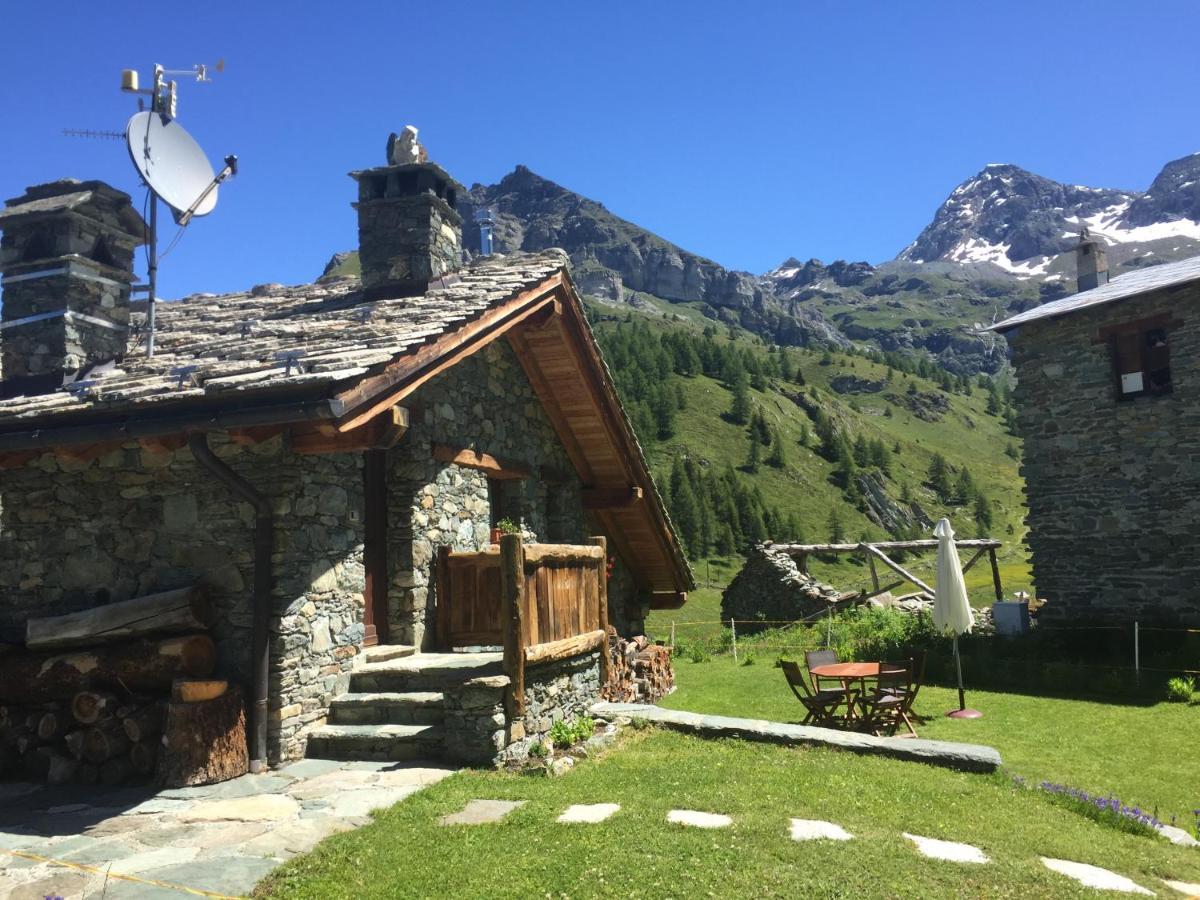 Chalet Gorret Cheneil Villa Valtournenche Exterior photo