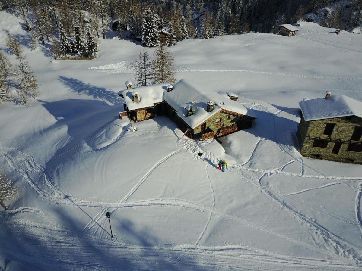 Chalet Gorret Cheneil Villa Valtournenche Exterior photo